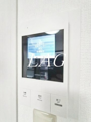 【セキュリティ】 | イクス・デュール | モニター付きインターホンです。