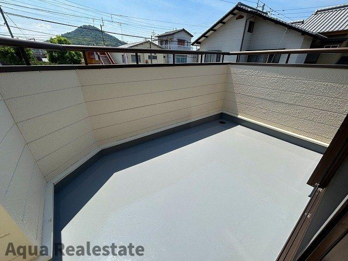 坂出市宮下町　リノベ住宅のバルコニー|広々としたバルコニーです
