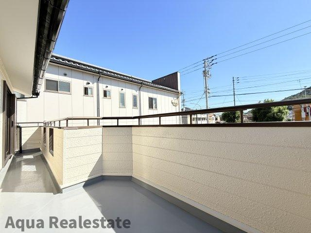 坂出市宮下町　リノベ住宅のバルコニー|広々としたバルコニーです