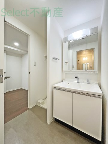 CORNES　HOUSE　NAGOYAの洗面所