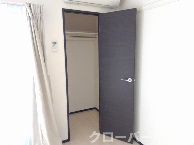 レオネクストアルファの収納
