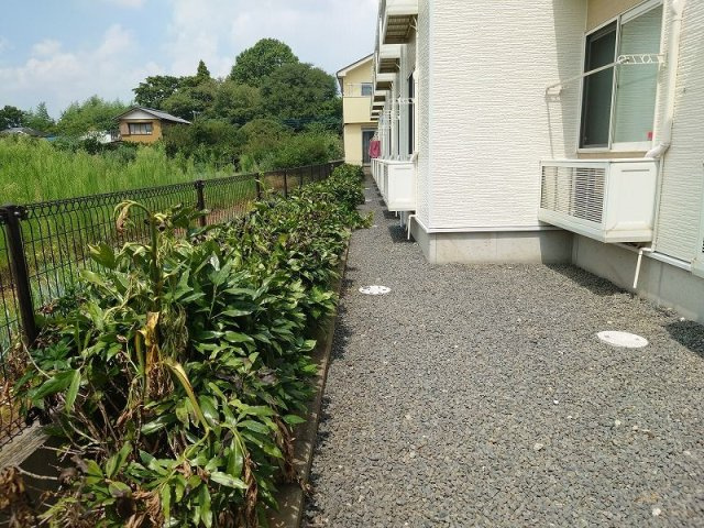 レオパレスマ　メゾン の庭