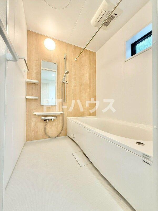 QLAZO船橋市前原西戸建　1号棟の浴室