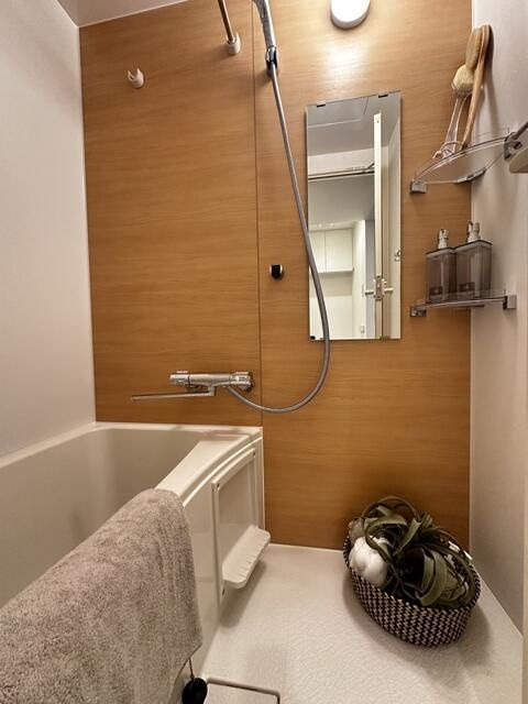 ＯＮＥ　ＲＯＯＦ　ＲＥＳＩＤＥＮＣＥ　ＮＩＳＨＩＮＩＰＰＯＲＩの浴室