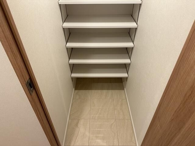 ＯＮＥ　ＲＯＯＦ　ＲＥＳＩＤＥＮＣＥ　ＮＩＳＨＩＮＩＰＰＯＲＩの収納