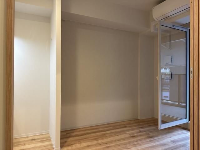 ＯＮＥ　ＲＯＯＦ　ＲＥＳＩＤＥＮＣＥ　ＮＩＳＨＩＮＩＰＰＯＲＩの寝室