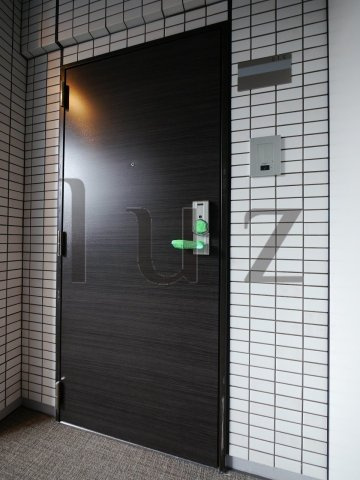 ガーラプレシャス横浜西谷の玄関