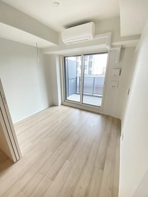 ＯＮＥ　ＲＯＯＦ　ＲＥＳＩＤＥＮＣＥ　ＮＩＳＨＩＮＩＰＰＯＲＩの寝室