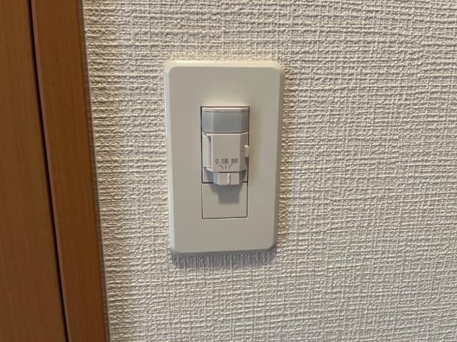 ビラージュ市塚の玄関