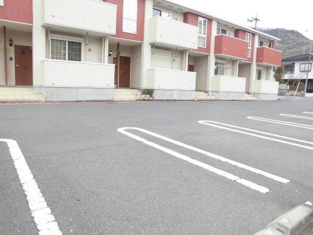 エンジェル・シェアの駐車場