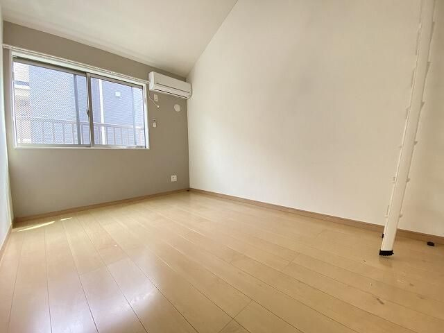 グロリア溝の口の内装