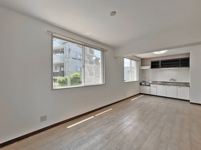 【洋室】 | ヴィラ桜坂 | 別室の画像になります。現状優先でお願いします。