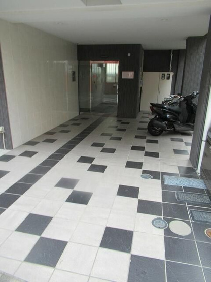 【エントランス】