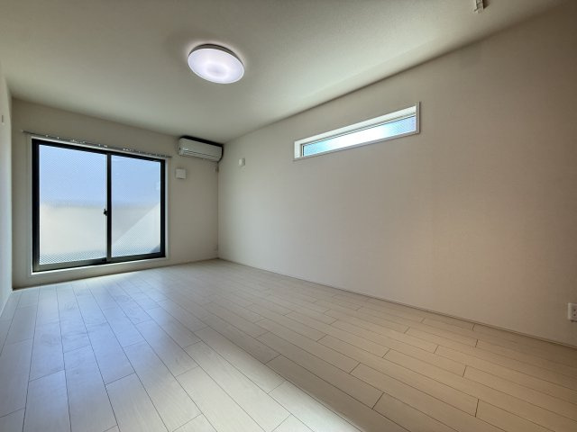 フジパレス杉本町駅西Ⅳ番館の居間・リビング