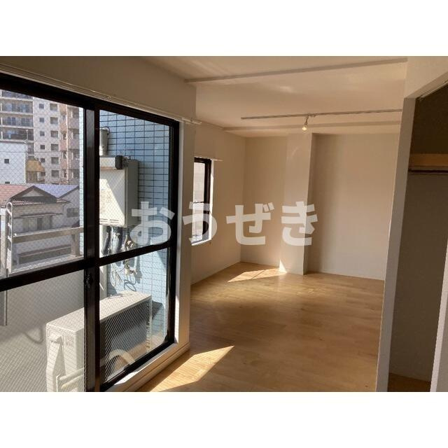 ＦＬＡＴ４７４ビルの寝室