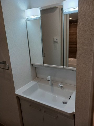 レフィナード高城　Ｂの洗面所