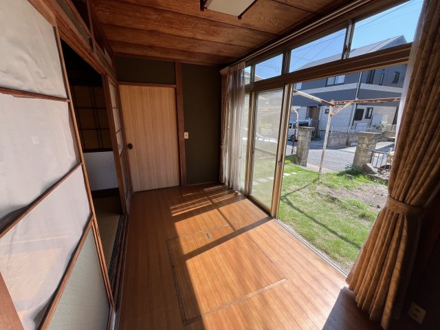 笠岡市緑町売家の内装
