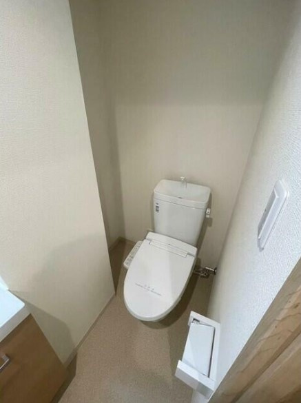 所沢市東町の賃貸マンションのトイレ