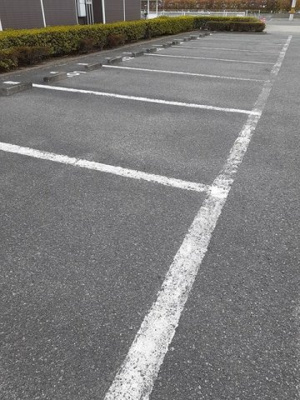 【駐車場】 | シャルマン北島　Ａ