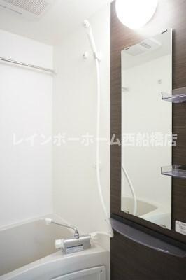 船橋市前原西３丁目の賃貸マンションの浴室