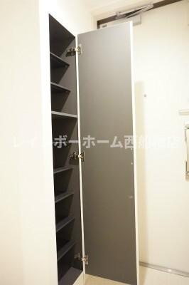 船橋市前原西３丁目の賃貸マンションの玄関