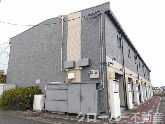 レオパレス西汐入リバーサイドの外観