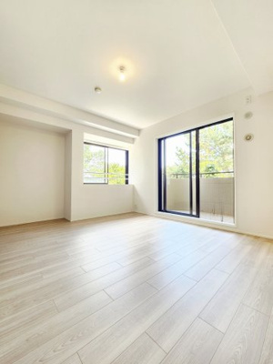 【洋室】 | ステイツ逆瀬川・宝梅 | 広々とした洋室です