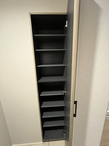 アルティザ氷川台の収納