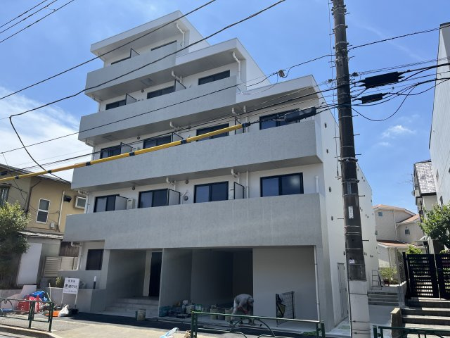 アルティザ氷川台の外観