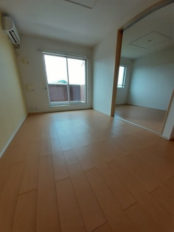 【居間・リビング】 | グリッターコートⅡ
