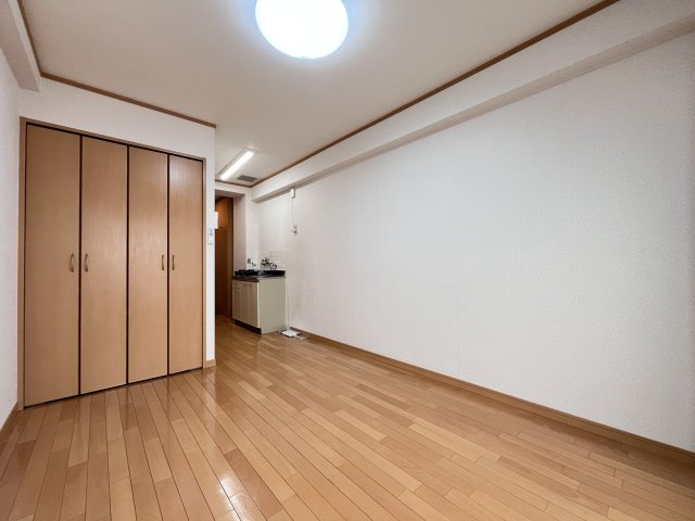 ロイヤルあびこの居間・リビング