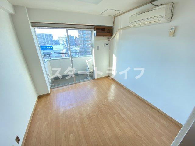 大阪市東淀川区西淡路１丁目の賃貸マンションの居間・リビング