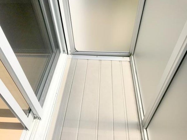炭家長良町１丁目Ｃのバルコニー