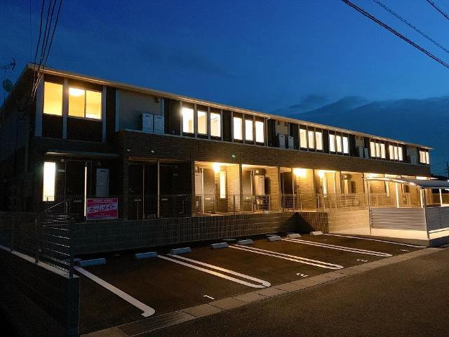 フィオーレの外観|外観写真（夜）