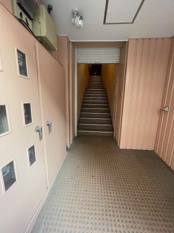 福岡県福岡市早良区西新５丁目 9のロビー