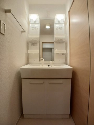 コンパクトで使いやすい洗面所