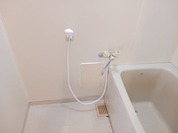 落ち着いた空間のお風呂です