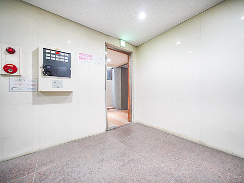 ストーク両国秀山のロビー
