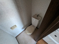 清潔感のあるトイレです
