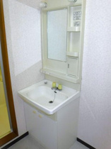 明るい洗面所です