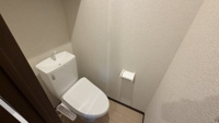 清潔感のあるトイレです