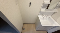 明るい洗面所です