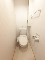 清潔感のあるトイレです
