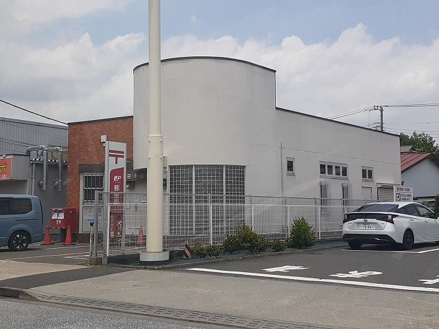 小山郵便局まで800m