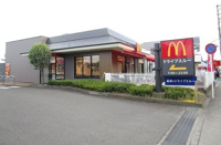 マクドナルドまで1000m