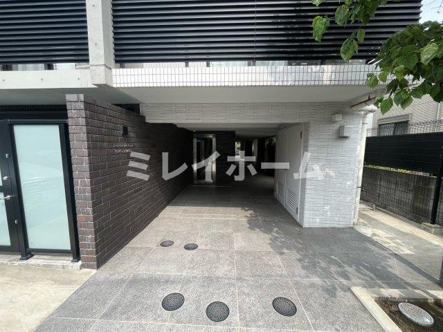 ルネサンスコート大森町のエントランス