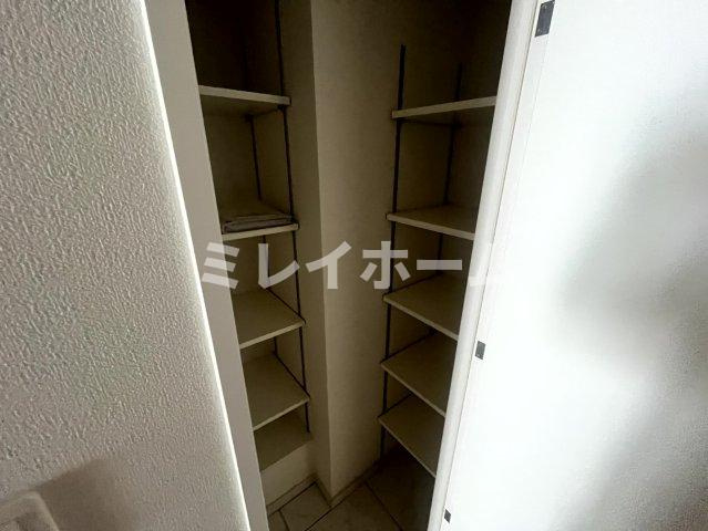 ルネサンスコート大森町の玄関|同建物内、別のお部屋の参考写真になります。