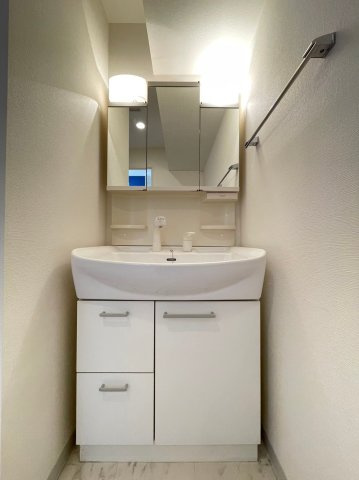 クレアール巣鴨の独立洗面台