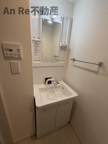 ヴィラ川口元郷の独立洗面台