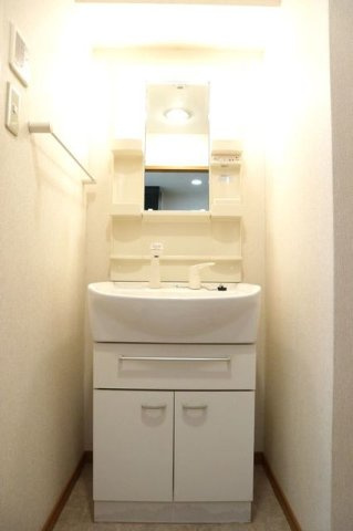ラフィネ　カヤマ　Ⅰの洗面所